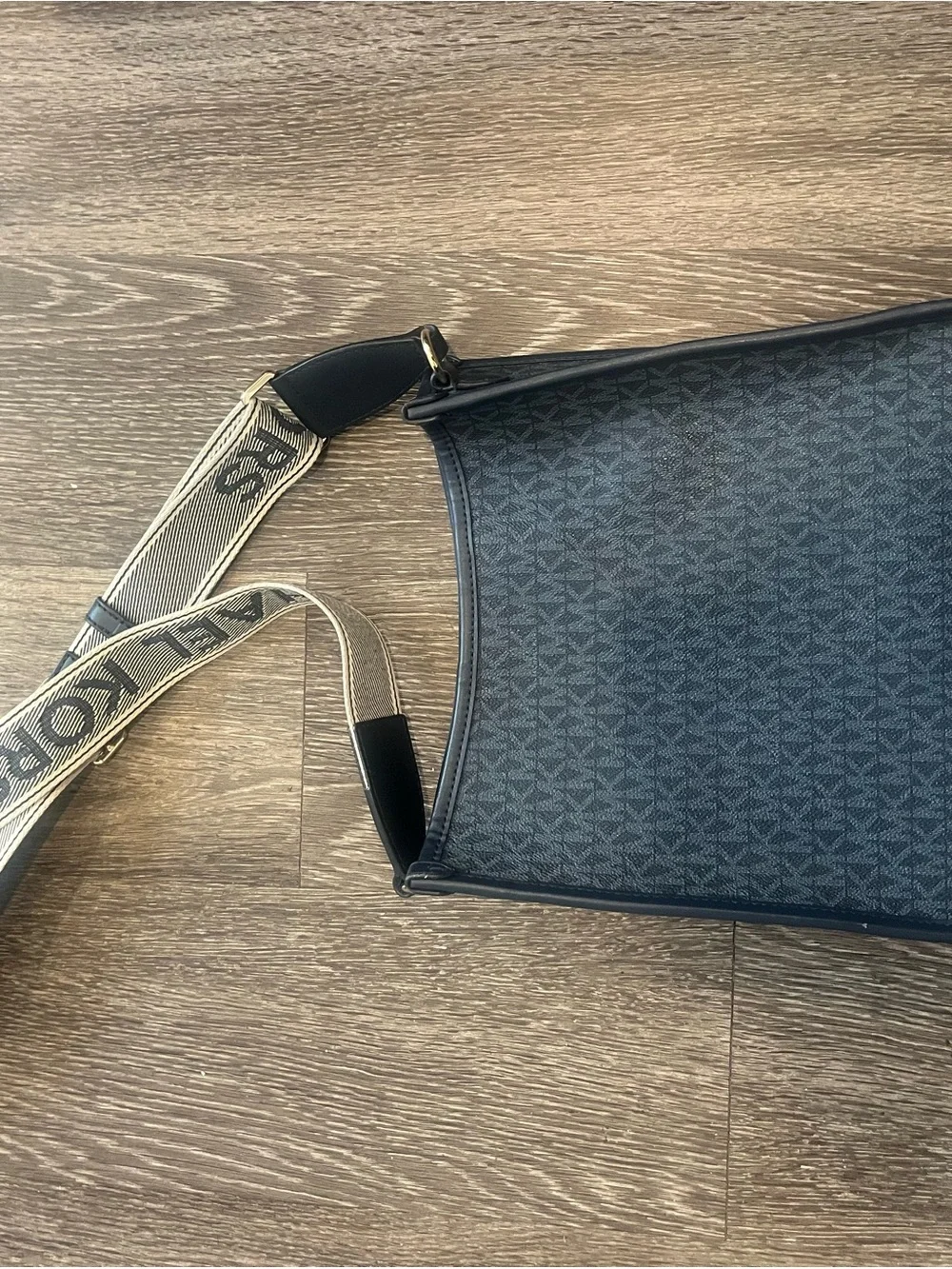 Michael Kors Navy Signature Crossbody with Matching Wallet